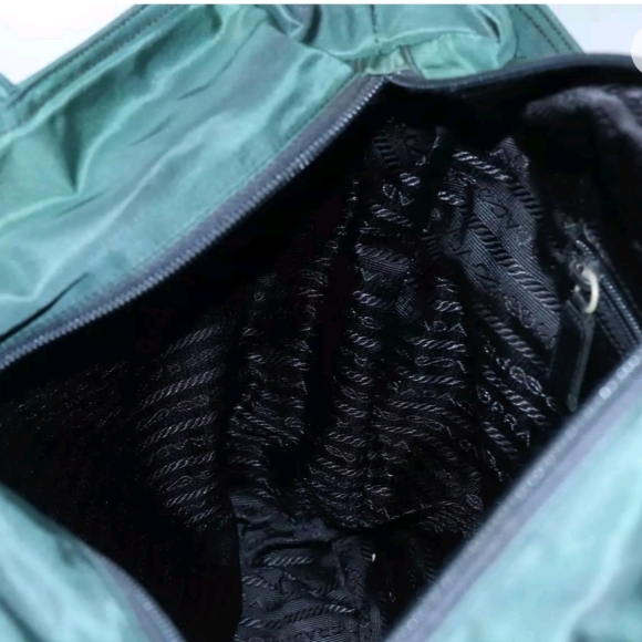 Prada Tessuto Nylon shoulder Bag EUC - Picture 9 of 10